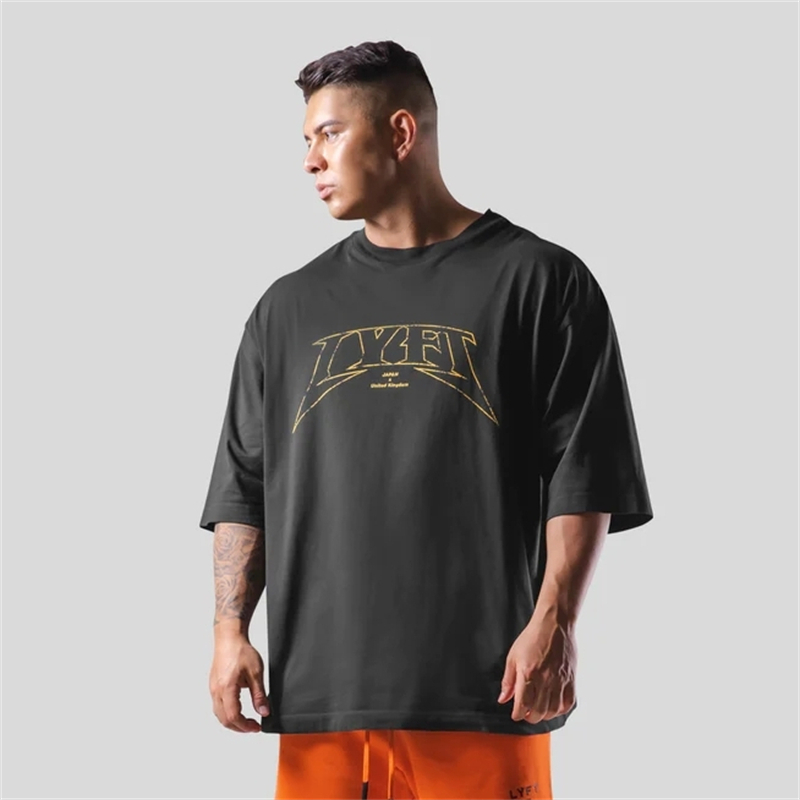 Street Fashion Shanghai - LYFT surdimensionné formation hommes T-Shirt Design