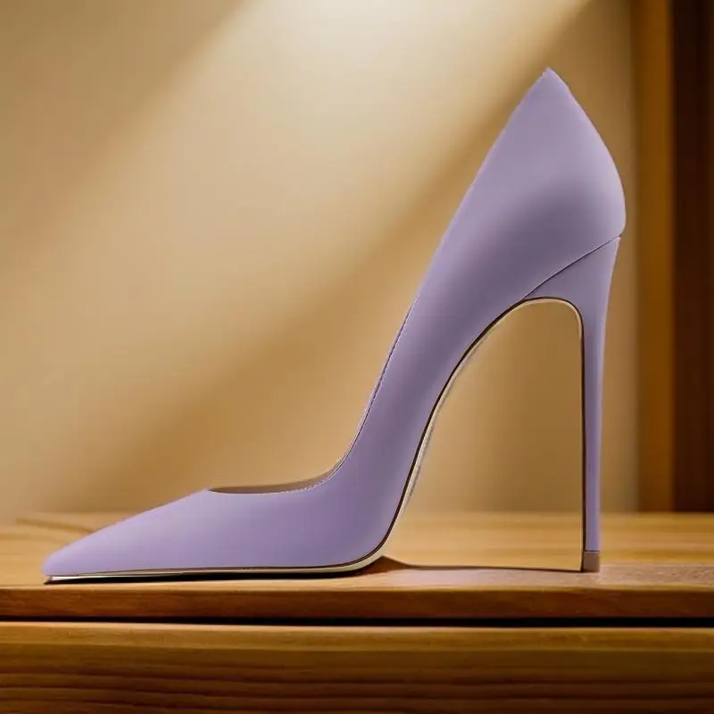 Street Fashion Plus Size - Chaussures à talons hauts pointus en